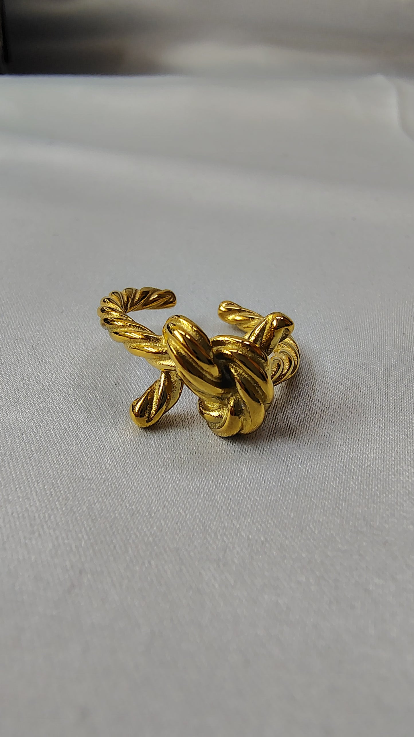 Anello con nodo di corda