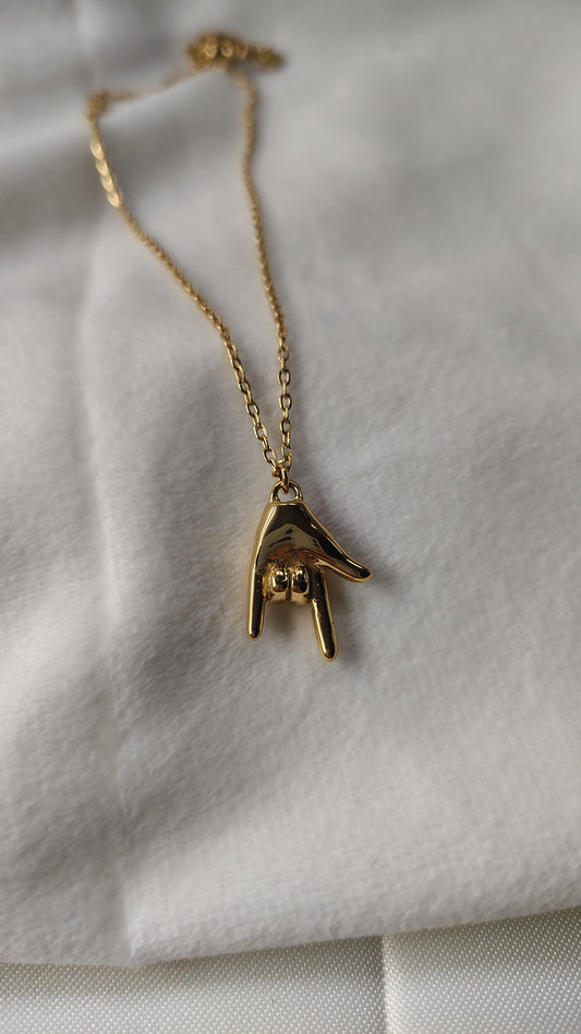 Collana con corna portafortuna