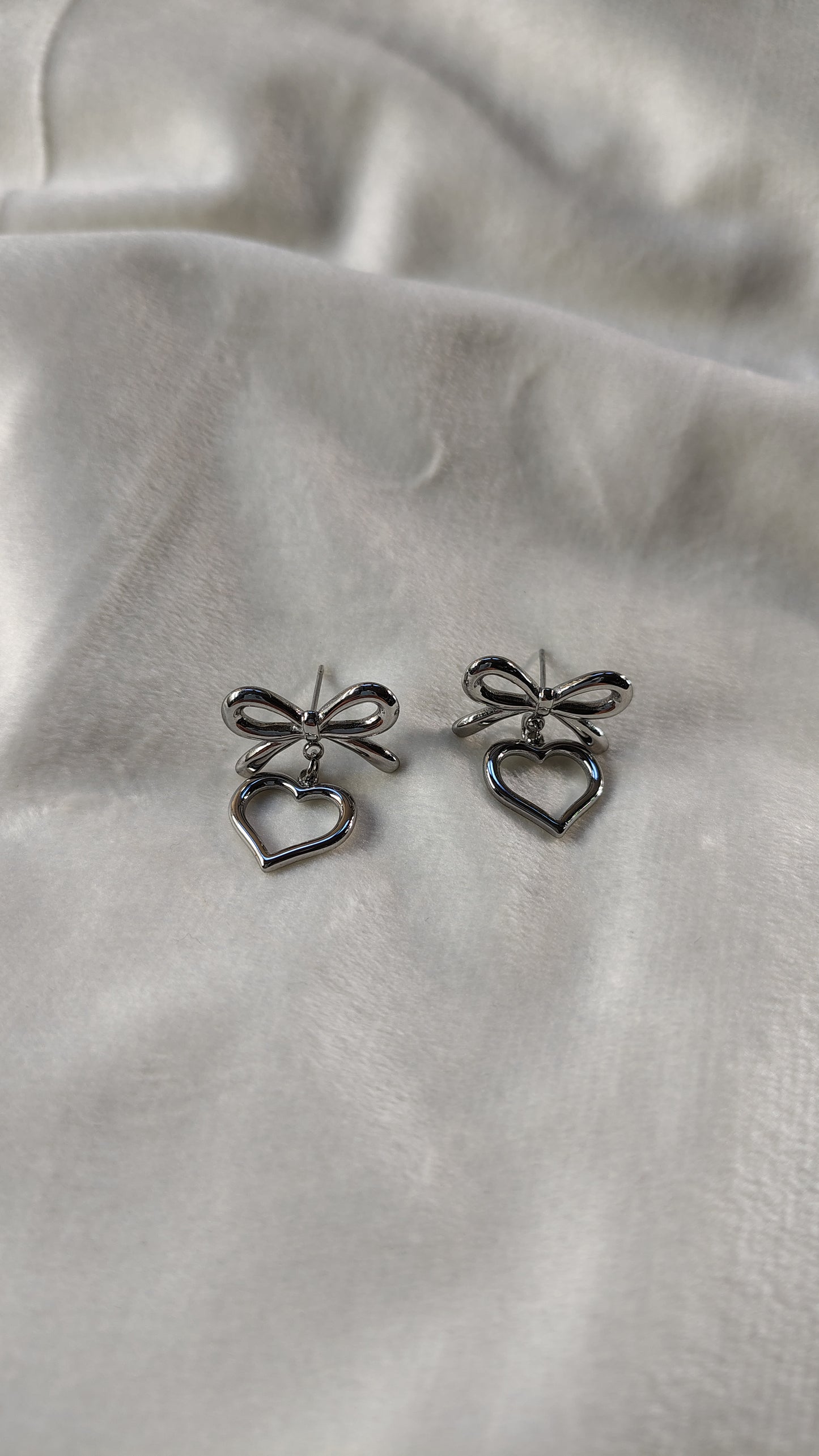 Orecchini Pendenti Fiocco con Cuore in Acciaio Inossidabile | Nuara Bijoux