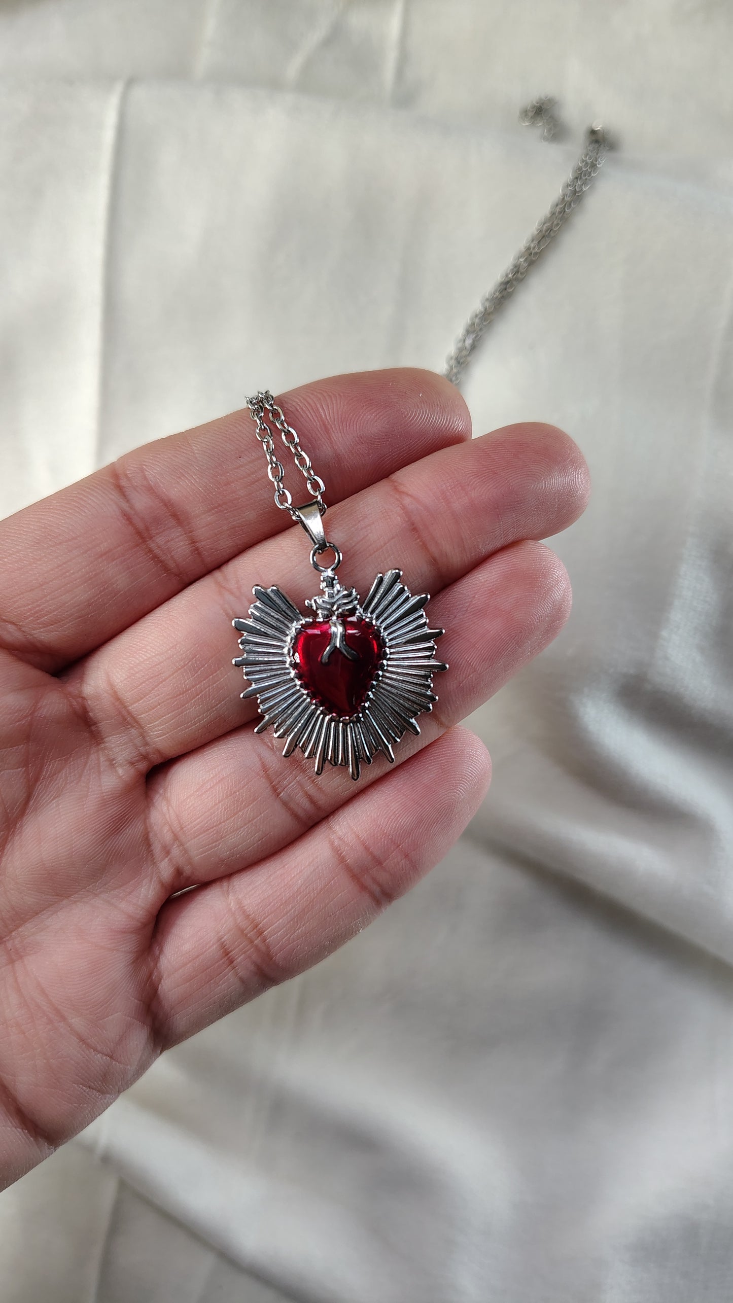 Collana in Acciaio Inossidabile Sacro Cuore Anatomico | Nuara Bijoux