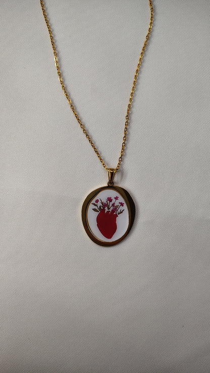 Collana Sacro Cuore Fiorito in Acciaio Inossidabile | Nuara Bijoux