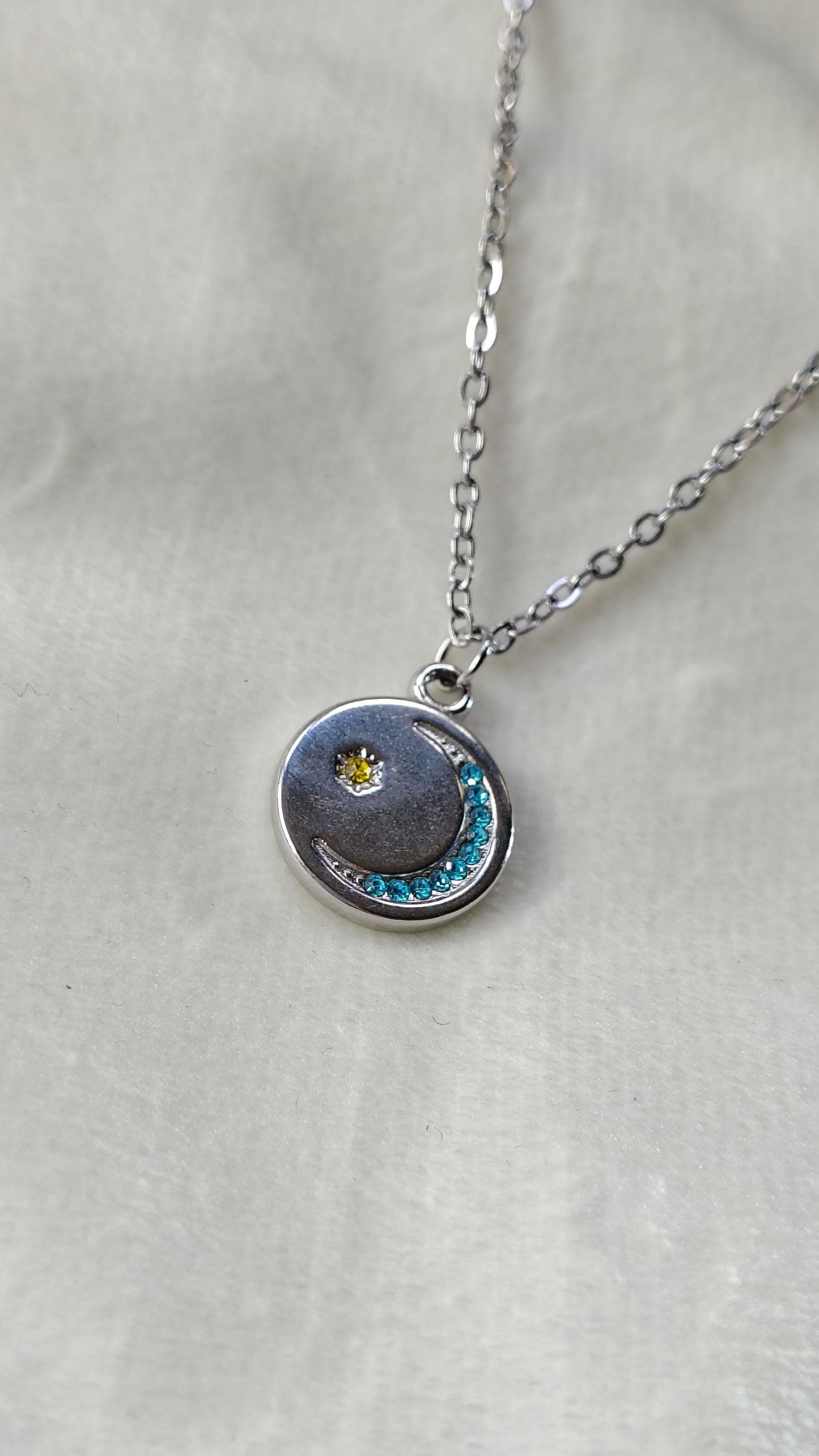 Collana in Acciaio Inossidabile con Mezzaluna di Strass | Nuara Bijoux