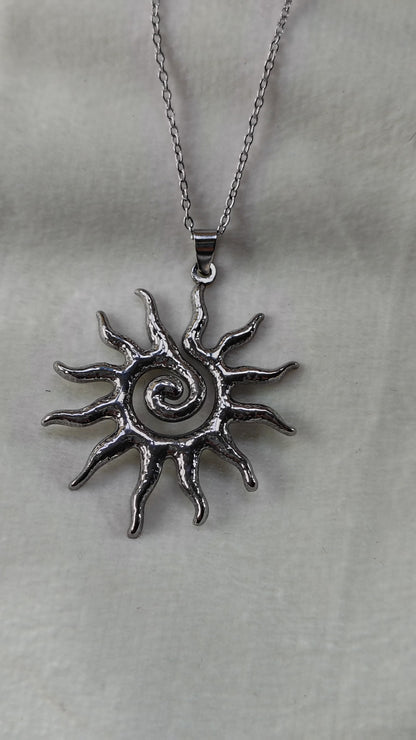 Collana in Acciaio Inossidabile con Sole Tribale | Nuara Bijoux