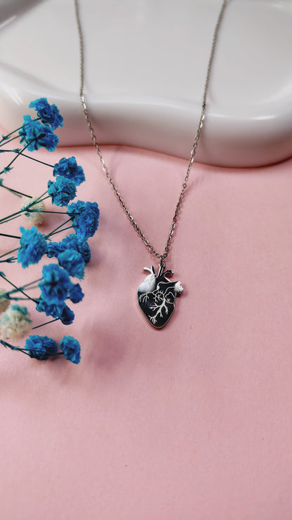 Collana cuore anatomico in acciaio inossidabile | Nuara Bijoux
