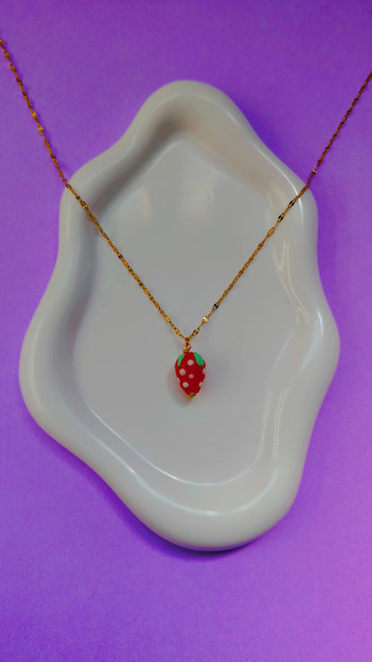 Collana Fragola smaltata in acciaio inossidabile | Nuara Bijoux