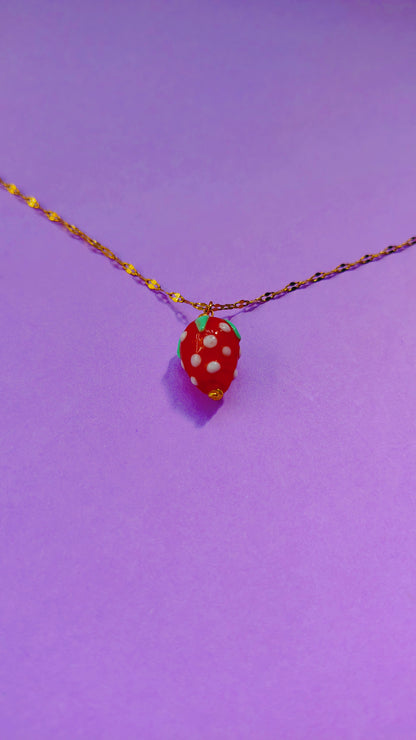 Collana Fragola smaltata in acciaio inossidabile | Nuara Bijoux