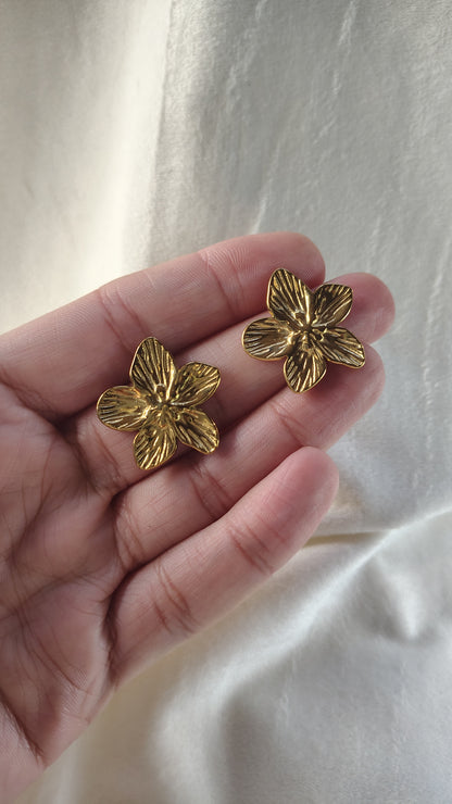 Orecchini Lobo Fiore in acciaio inossidabile | Nuara Bijoux