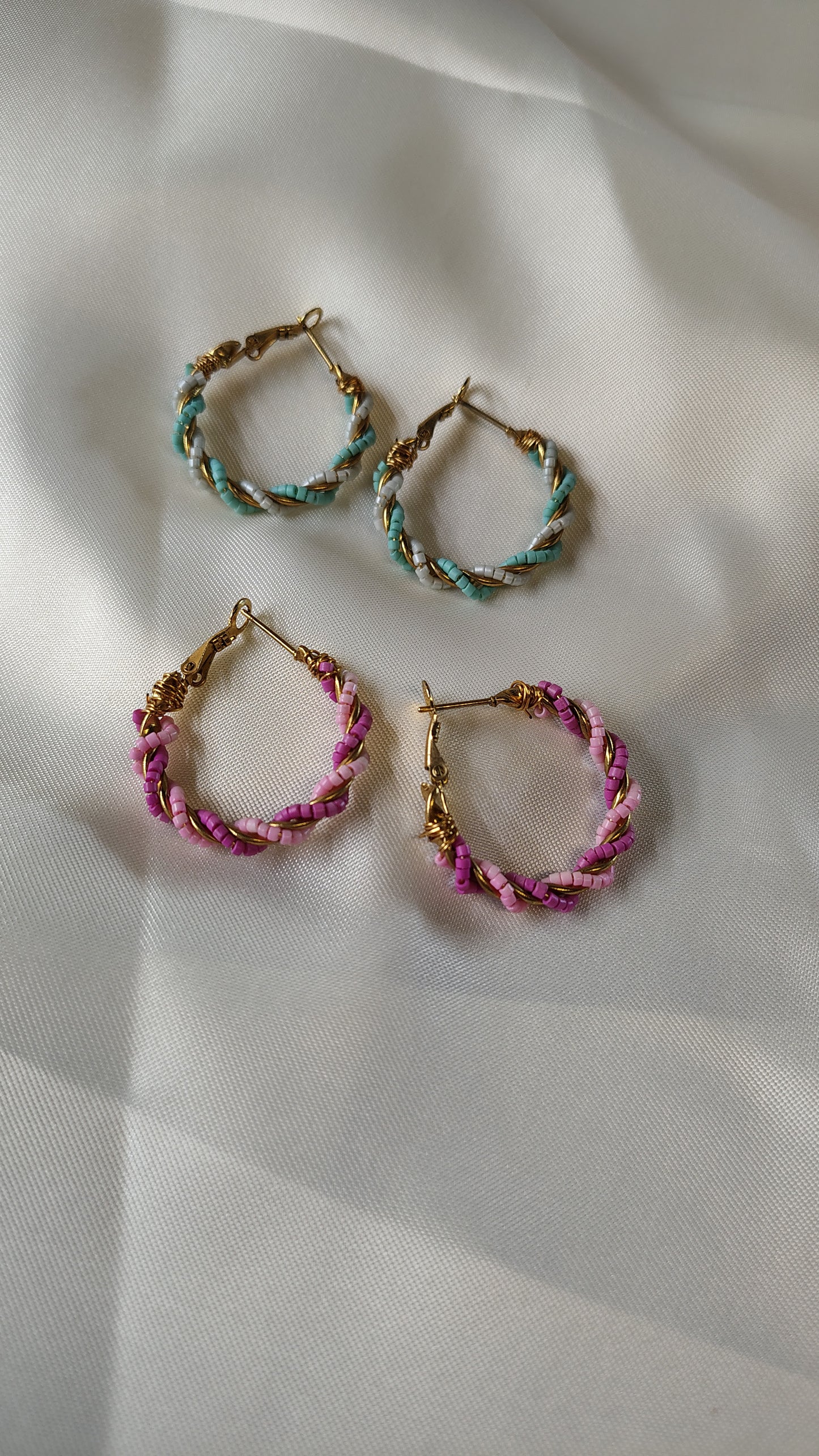 Orecchini a Cerchio Intrecciati Multicolor in Acciaio Inossidabile | Nuara Bijoux