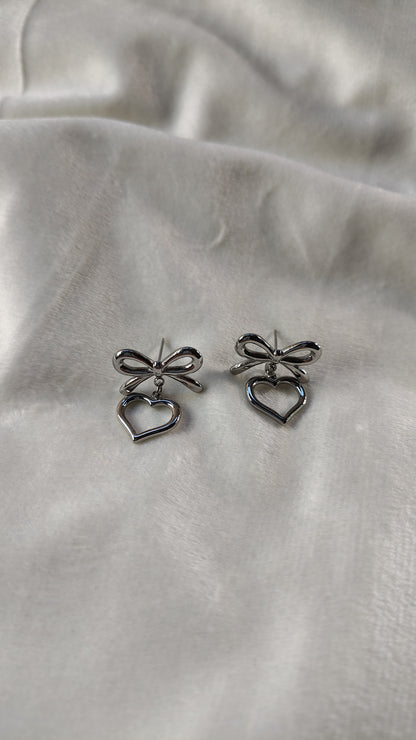 Orecchini Pendenti Fiocco con Cuore in Acciaio Inossidabile | Nuara Bijoux