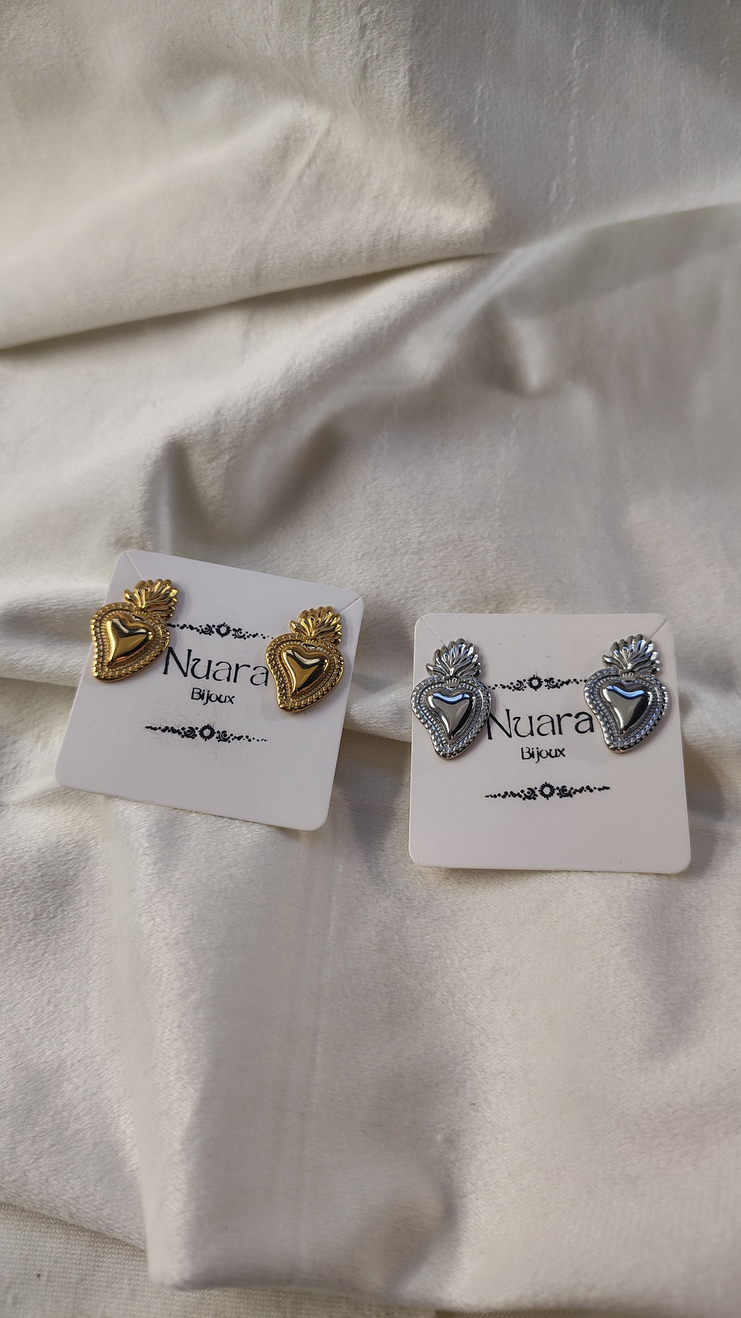 Orecchini Lobo Sacro Cuore in acciaio inossidabile | Nuara Bijoux