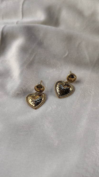 Orecchini Pendenti Cuore Martellato in Acciaio Inossidabile | Nuara Bijoux