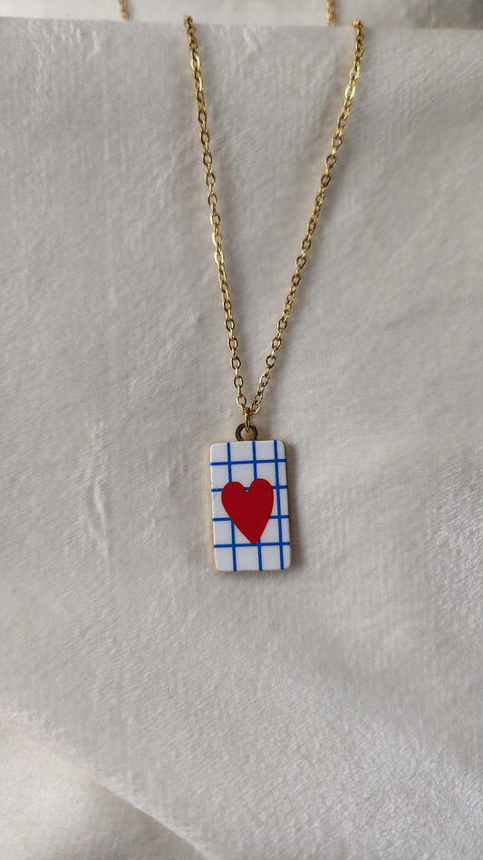 Collana con cuore rosso smaltato