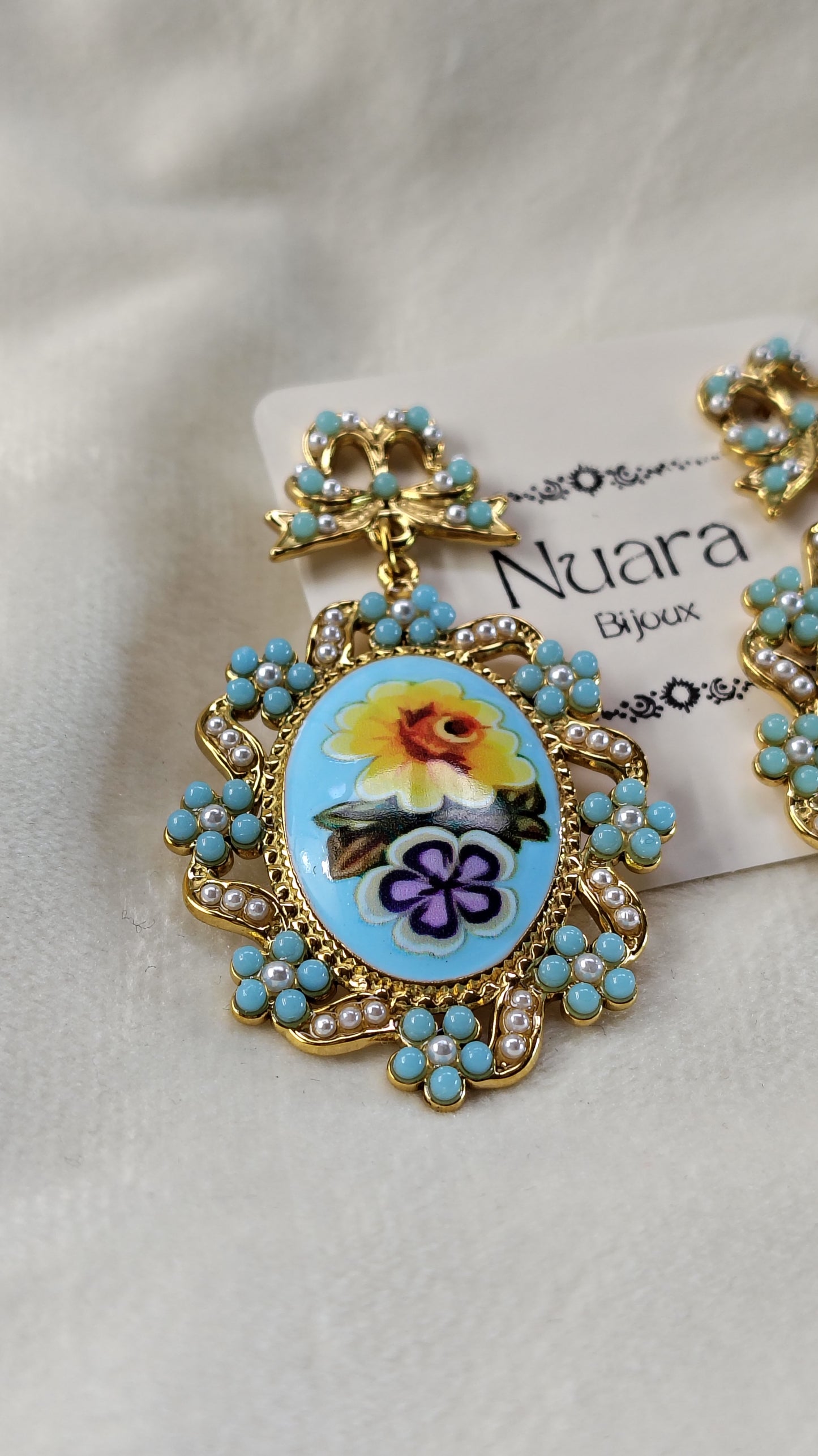 Orecchini Pendenti Floreali Vintage con perline colorate | Nuara Bijoux