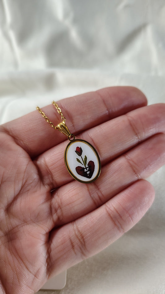 Collana con rosa nel cuore