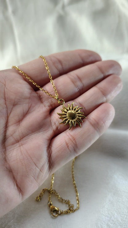 Collana con sole