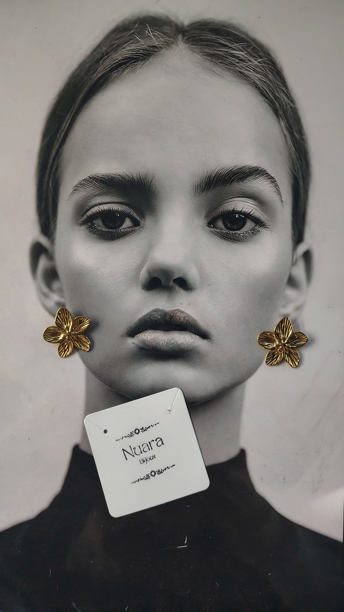 Orecchini Lobo Fiore in acciaio inossidabile | Nuara Bijoux