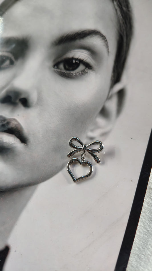 Orecchini Pendenti Fiocco con Cuore in Acciaio Inossidabile | Nuara Bijoux