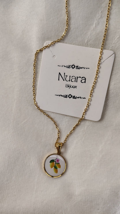 Collana con fiore e limoni dipinti